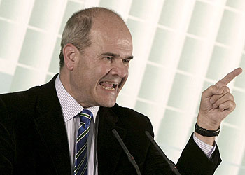 Manuel Chaves quiere convertir España en una gran andalucia, donde el PSOE lleva gobernando más de 30 años