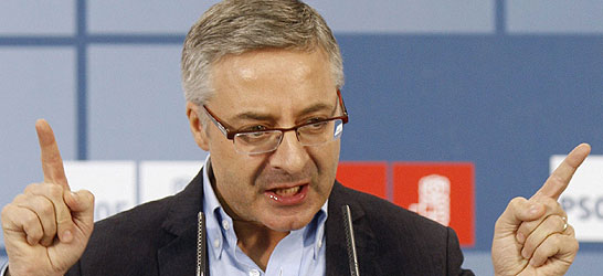 Ministro de fomento, acólito de Zapatero, sin tan siquiera estudios ganó un ministerio en la casa socialista de gran hermano