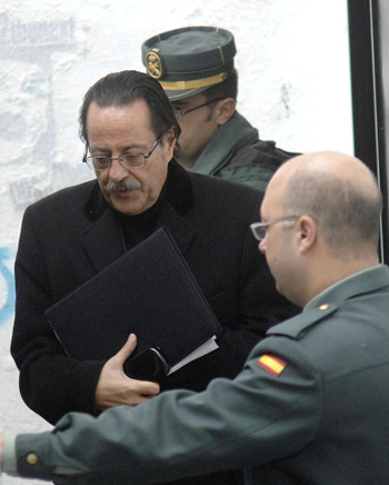 Esta es la clase de alcaldes que da nuestro actual sistema democrático.